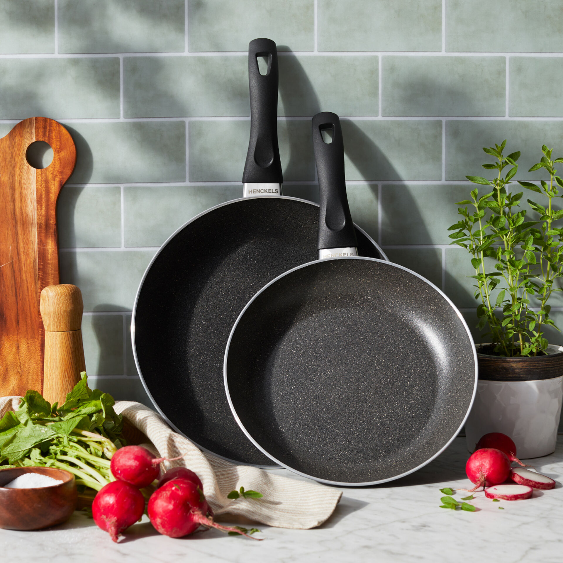 ULTIMATE NONSTICK