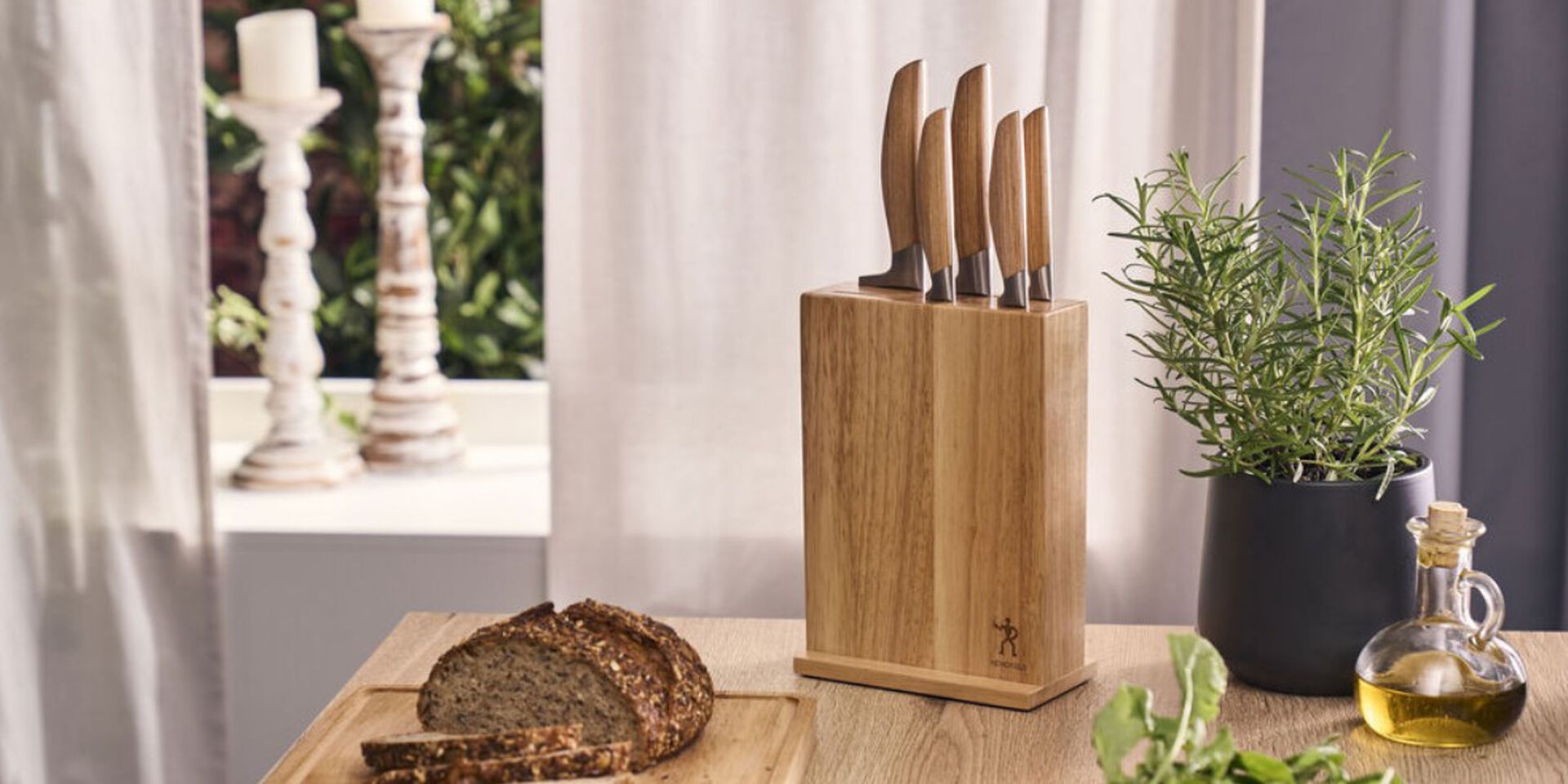 PREMIUM PAKKA WOOD. TRUSTED GERMAN STEEL