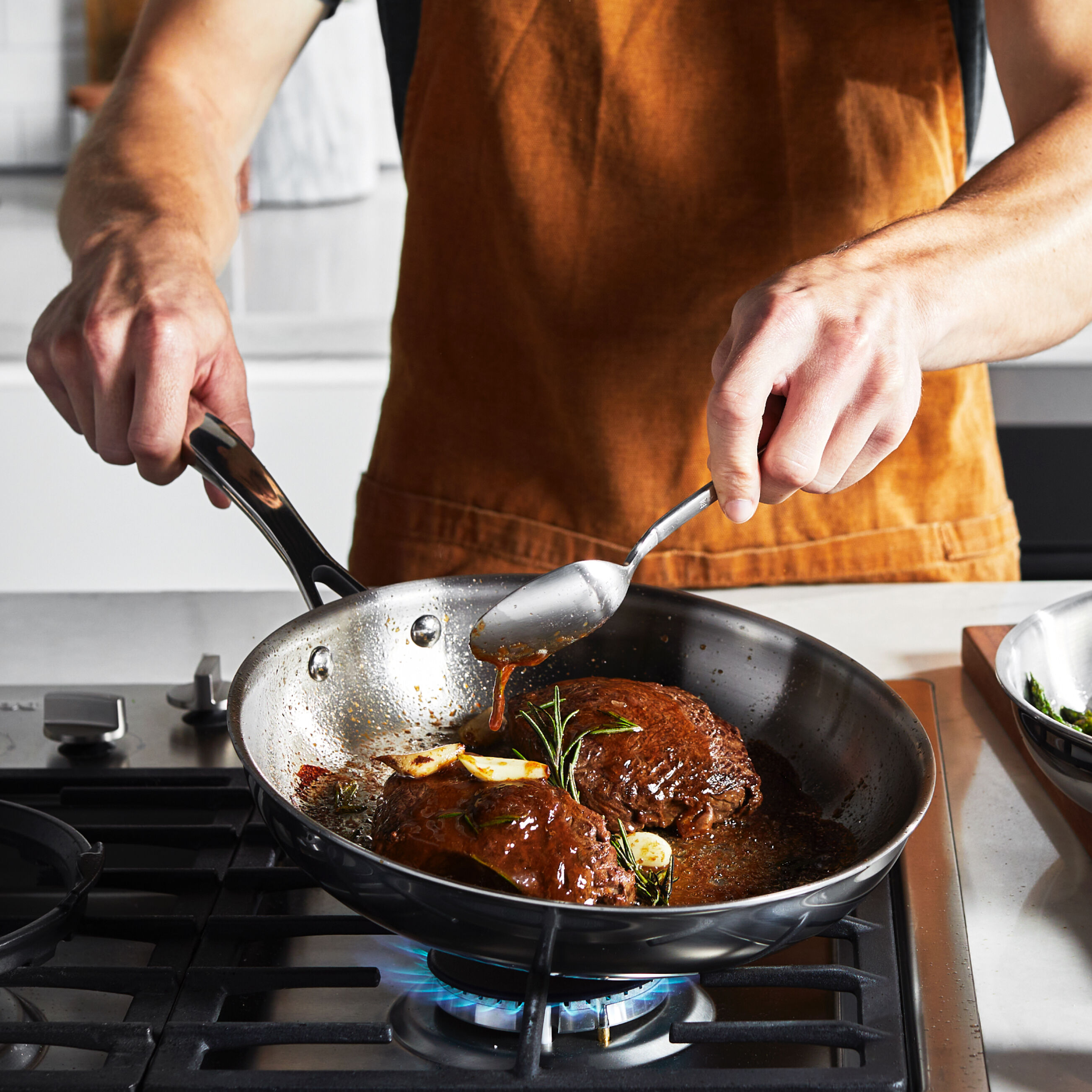 ererin　2QT　3QT Clad H3 Sauce Pan with Lid, 2 qt, Stainless Steel | Henckels US