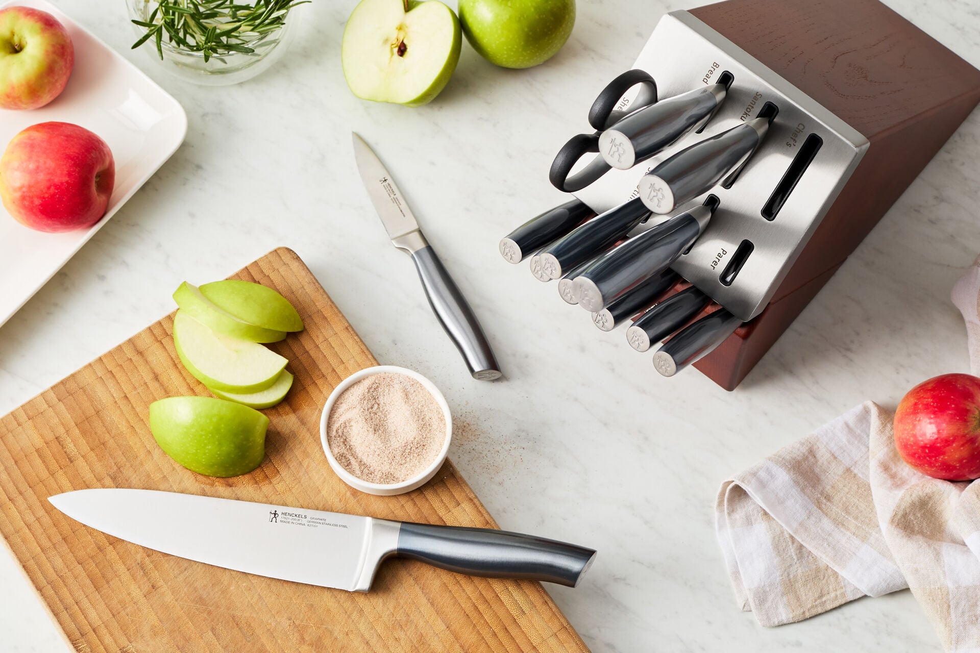 Graphite 14pc Self Sharpening Knife Block Set with Apples