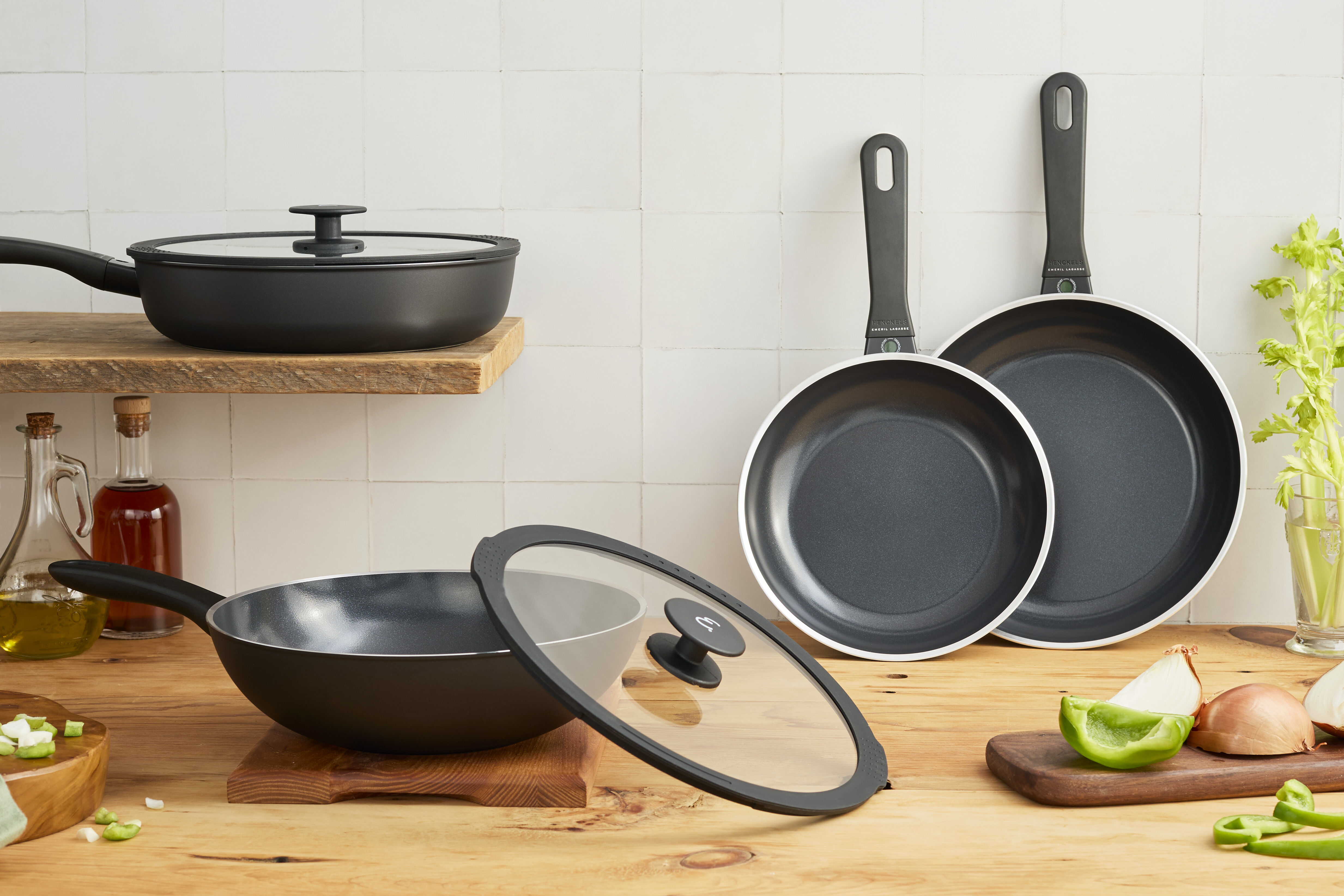 Nonstick Pots & Pans, Cookware Sets | HENCKELS US