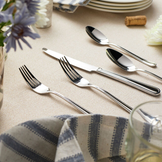 45 Piece Flatware Set polished,,large