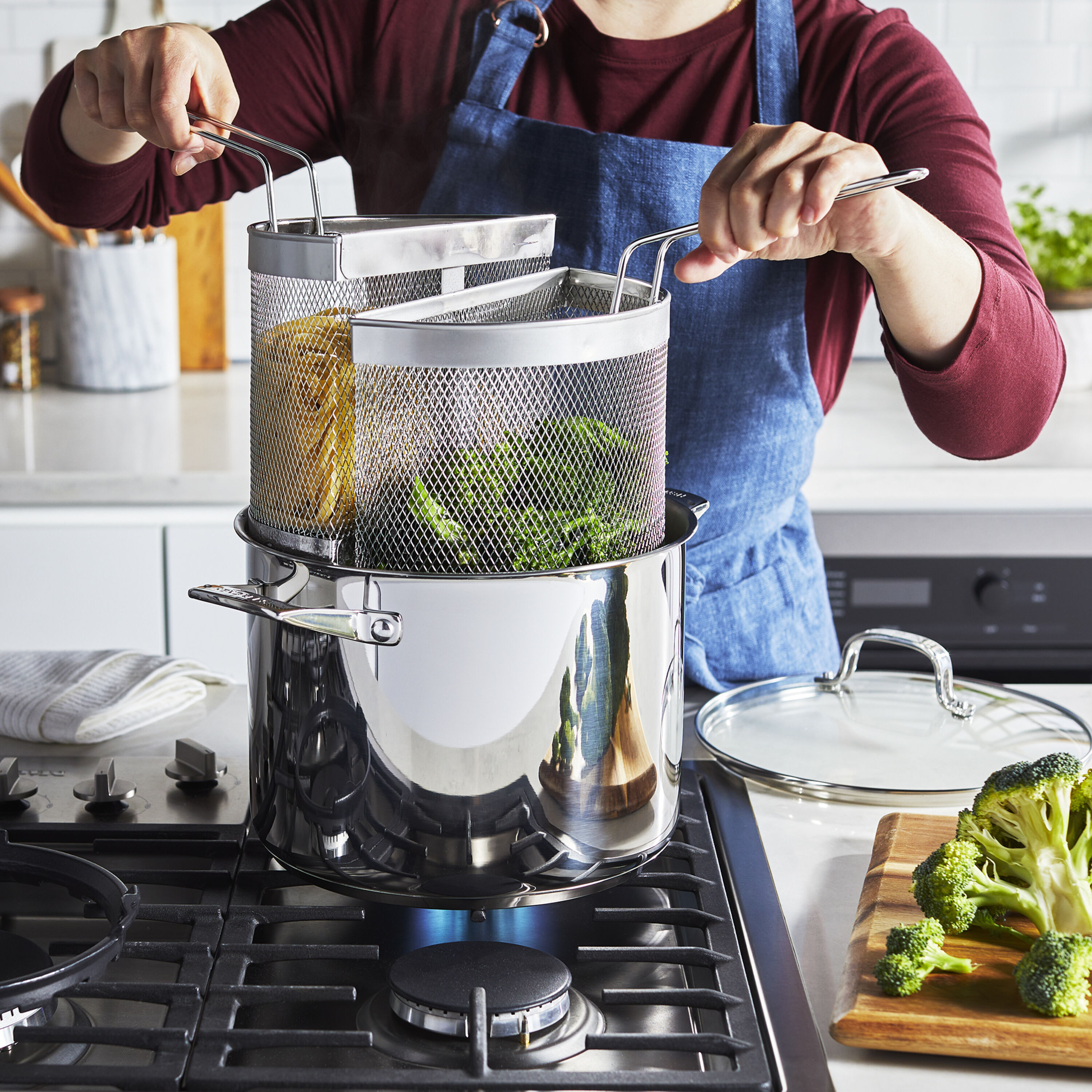 Henckels - 8.5-qt Pasta Pot with Lid and Strainers - Thumbnail 5