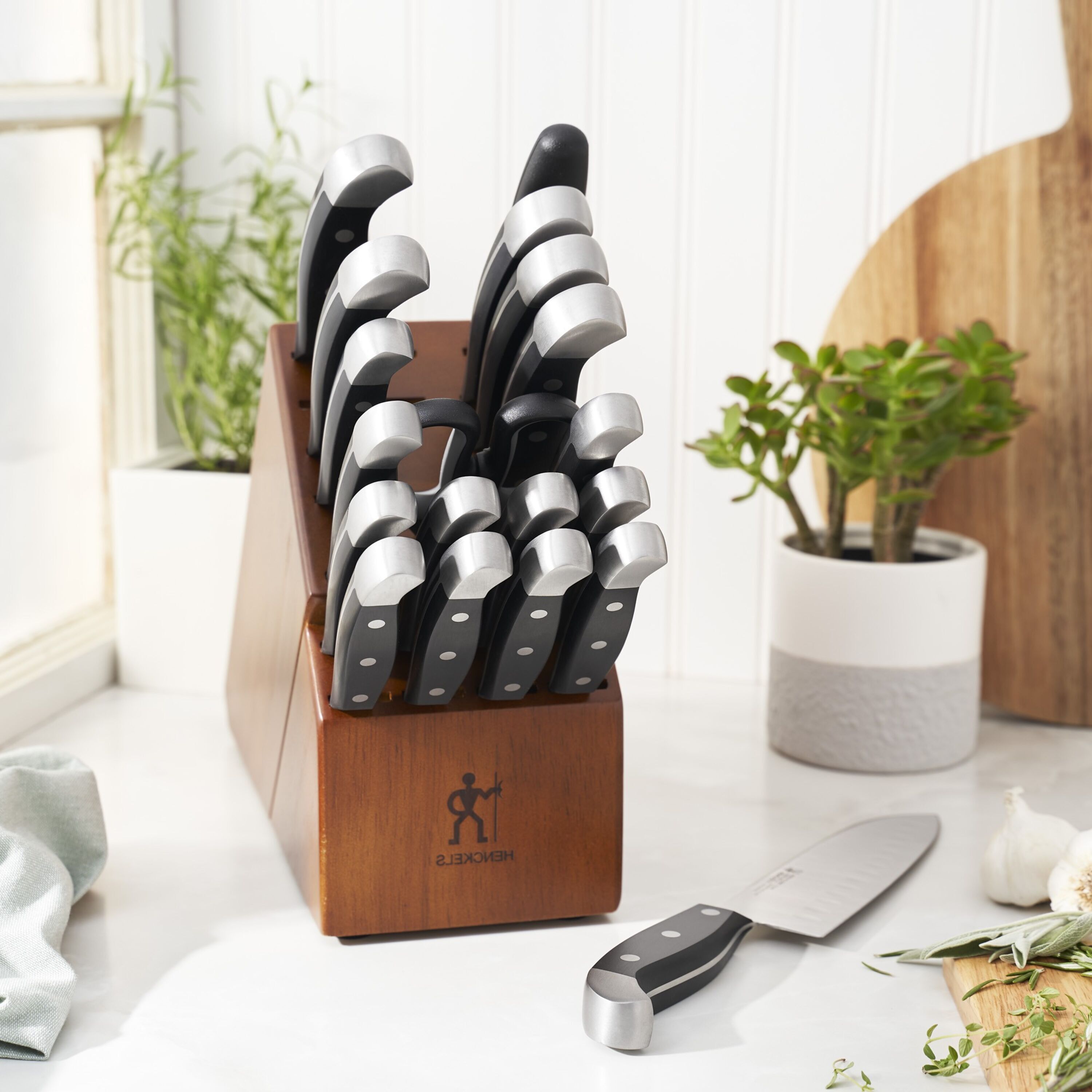 【Zwilling J.A. Henckels】カトラリーセット 20点 Scroll to top