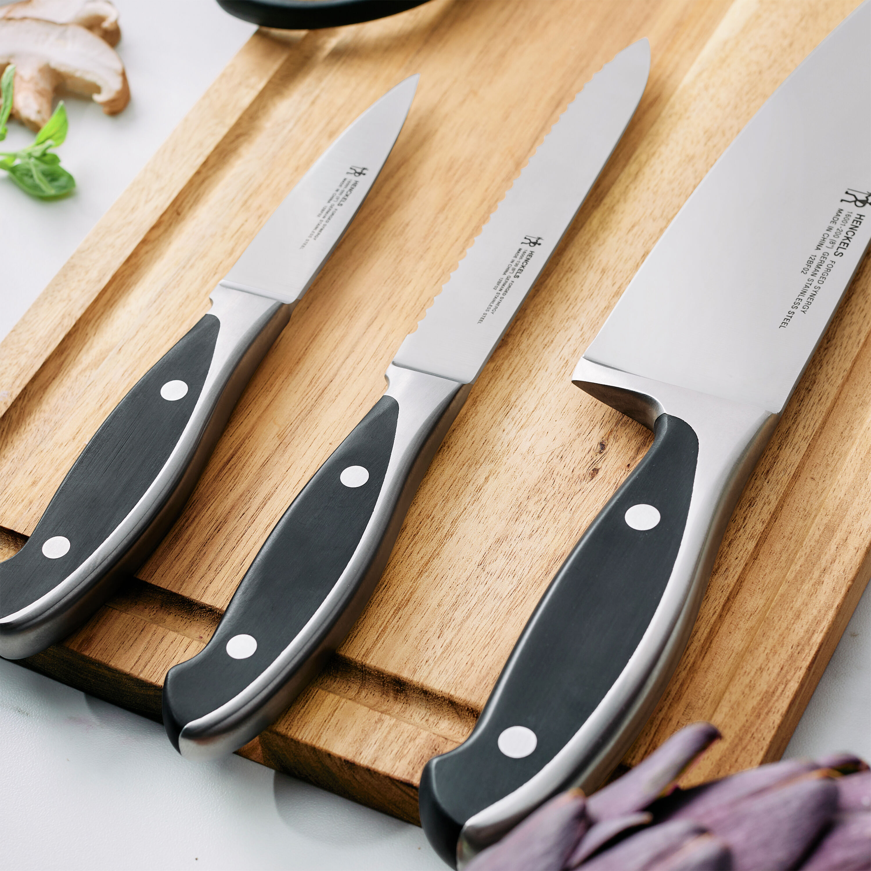 Forged Synergy 4-pc, Starter Knife Set With Shears | Henckels US