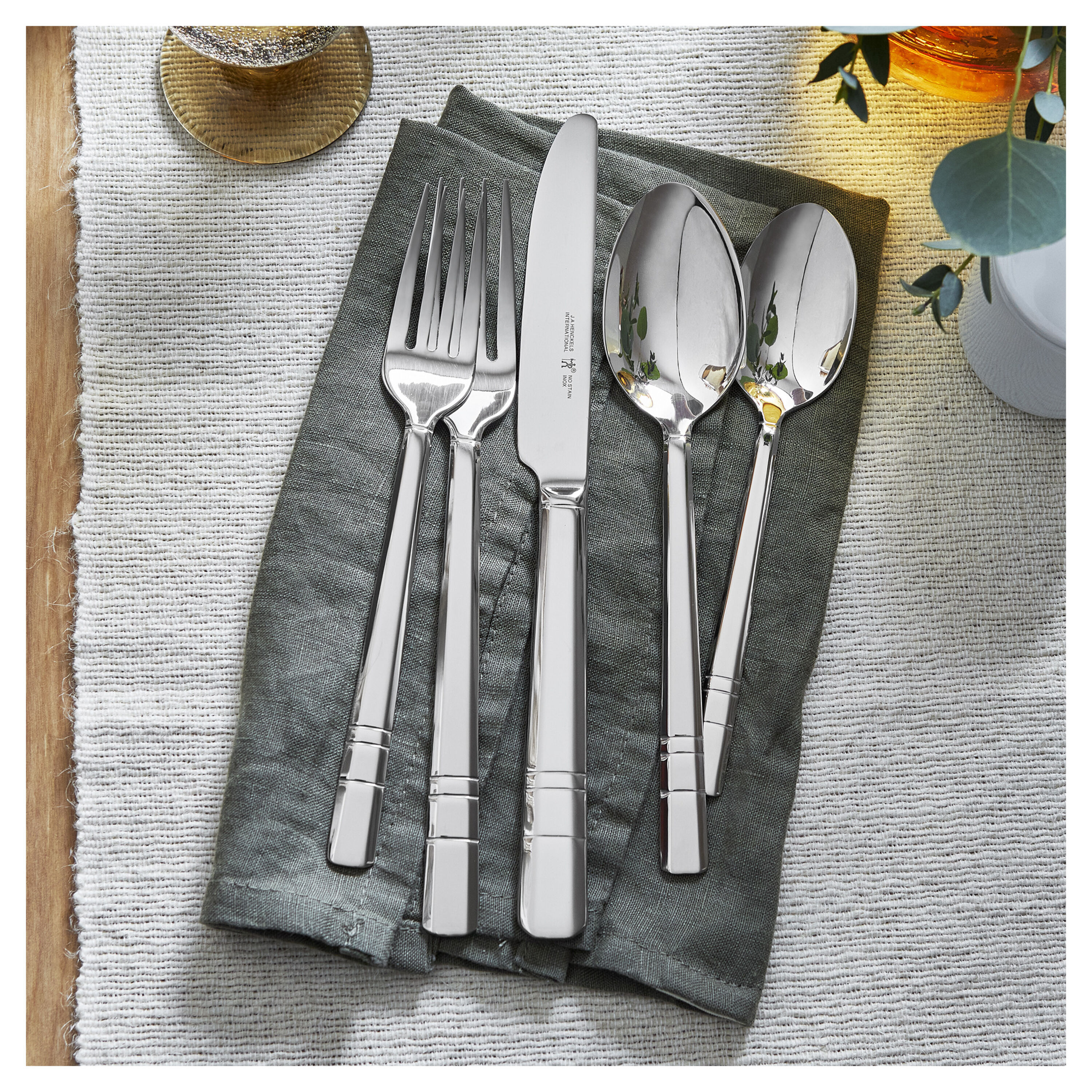 Madison Square 65-pc, 18/10 Stainless Steel, Flatware Set