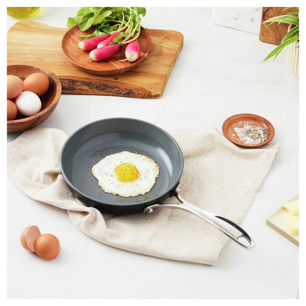 8.00 inch, Aluminum, Ceramic Nonstick Frying Pan,,large